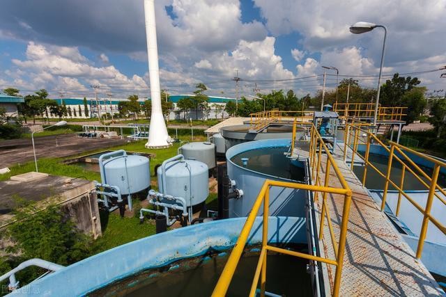 Stainless Steel Sand Water Separator With Mud Dropping Basin