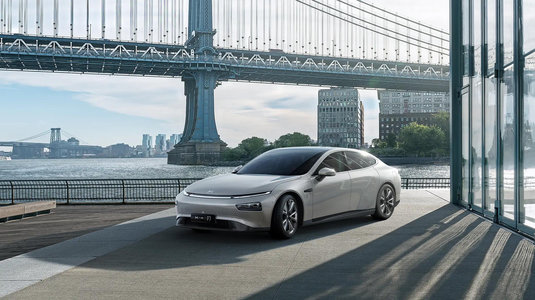 Efficiency 12.5 kWh / 100 km 2023 P7 Super Electric Sports Car with High Speed 170km/h and Dimension mm 4880*1896*1450
