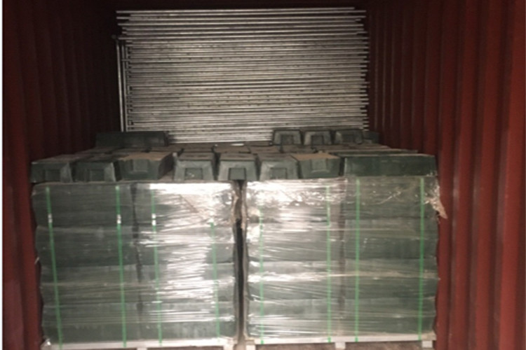 7 Ft Height Temporary Construction Site Fencing Hot Dipped Galvanized With Chain Link Mesh