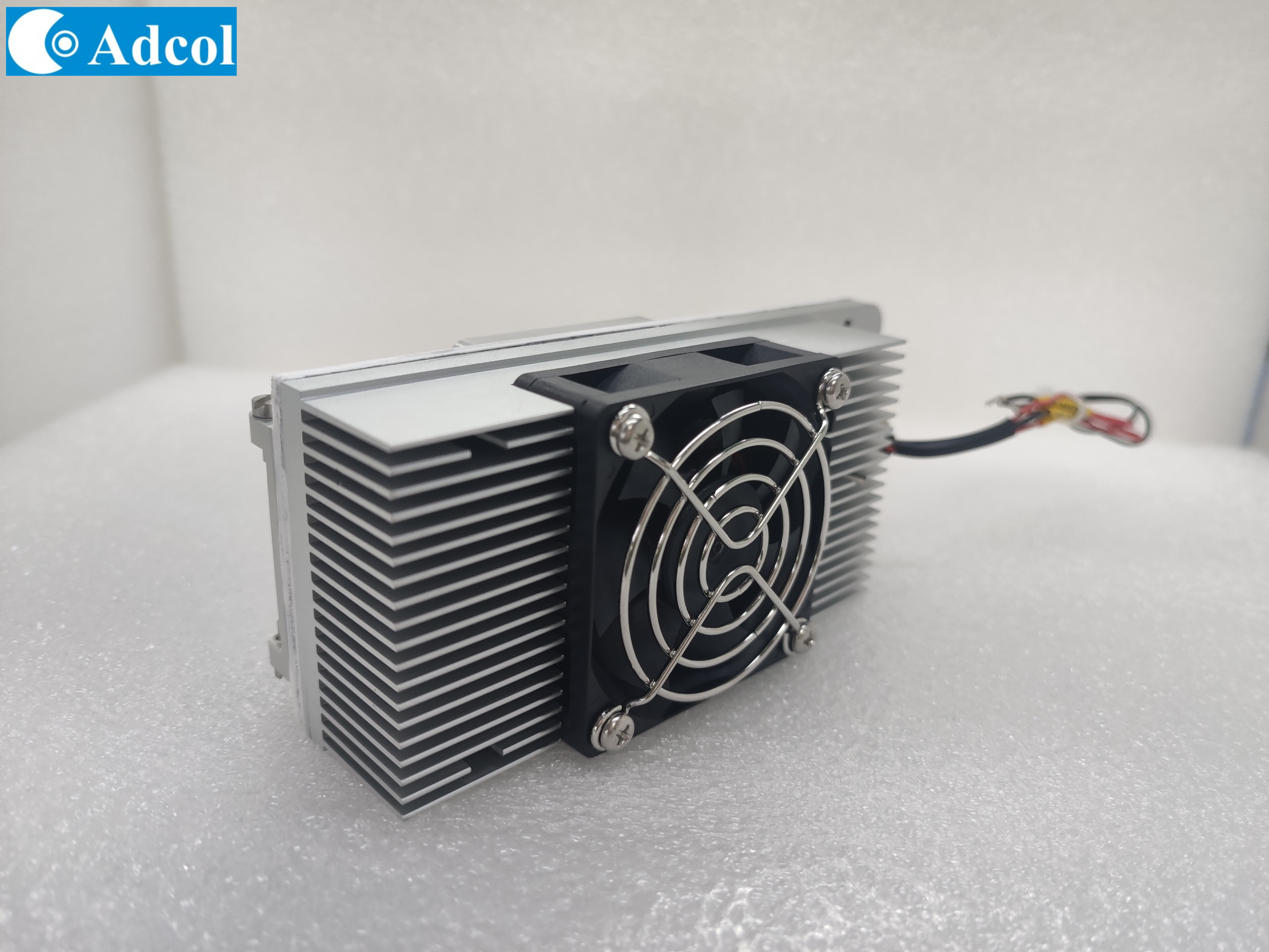 High Reliability Peltier Thermoelectric Dehumidifier For Gas Analyzers Pre-Processing
