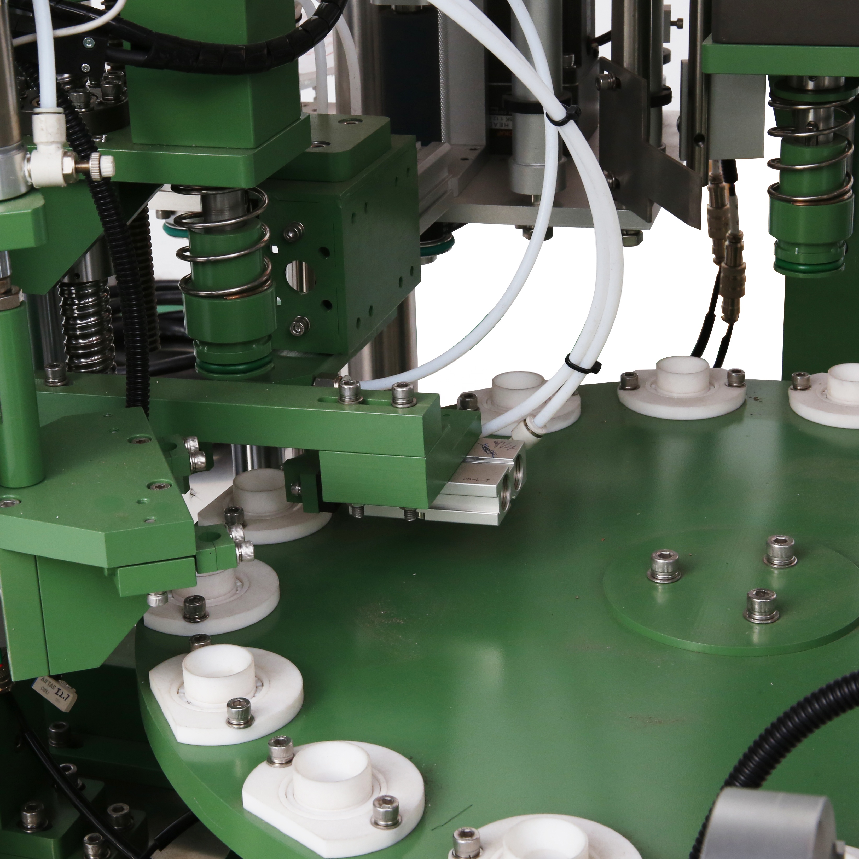 Video outgoing-inspection provided liquid filling capping machine for small bottles