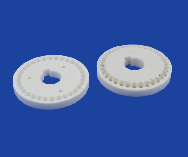 Wear Resistant Smooth 99.99% Alumina Ceramic Components