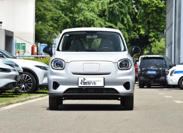 Adult Personal Auto T03 Electric Car Leapmotor Full Electric Vehicles EV Used