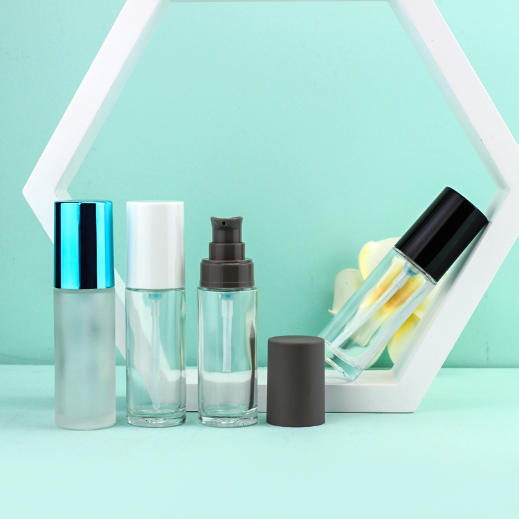 Wholesale Fashion Design 30ml Cosmetic Foundation Pump Skincare Lotion Glass Bottle