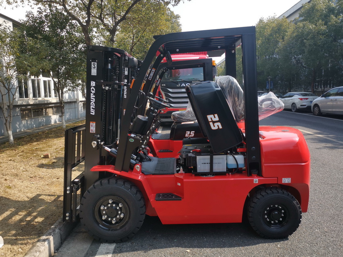 CPCD35 Forklift Truck Equipment Rated Capacity 3500kg Xinchai C490 Engine 1.5 2.5 2 3t