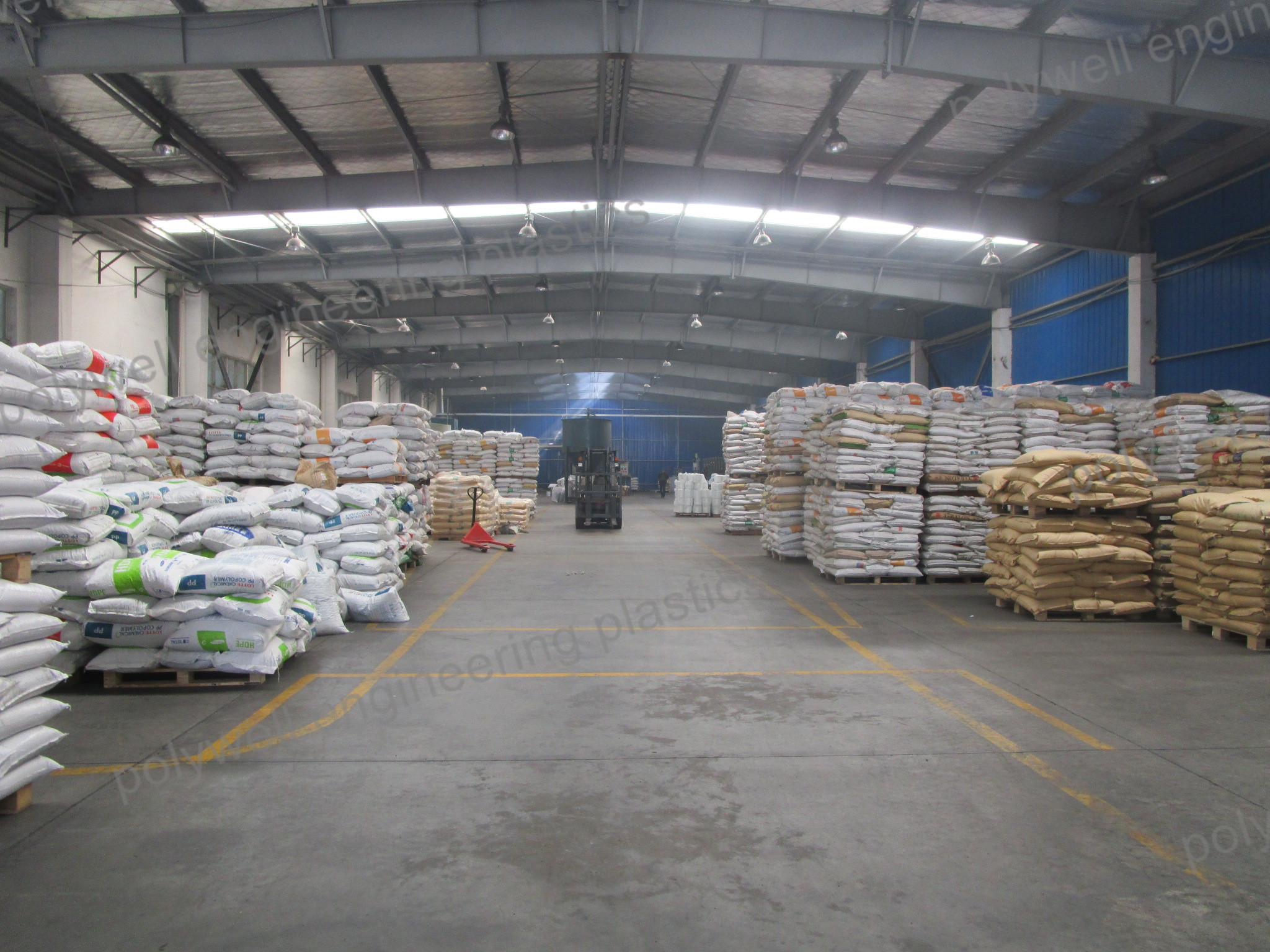 Polyamide PA6 PA66 Nylon Plastic Granules Reinforced 25% Glass Fiber Polymer Granules