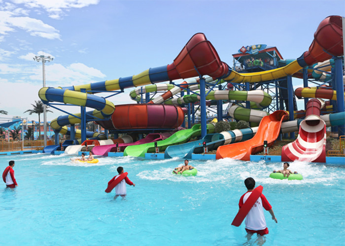 Safe and Durable Aqua Park Equipment with Capacity Depends On The Size And Design