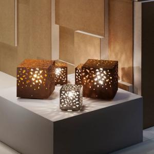 Outdoor Geometric Rusty Corten Steel Outdoor Floor Light With Cubic Lampshade Manufactures