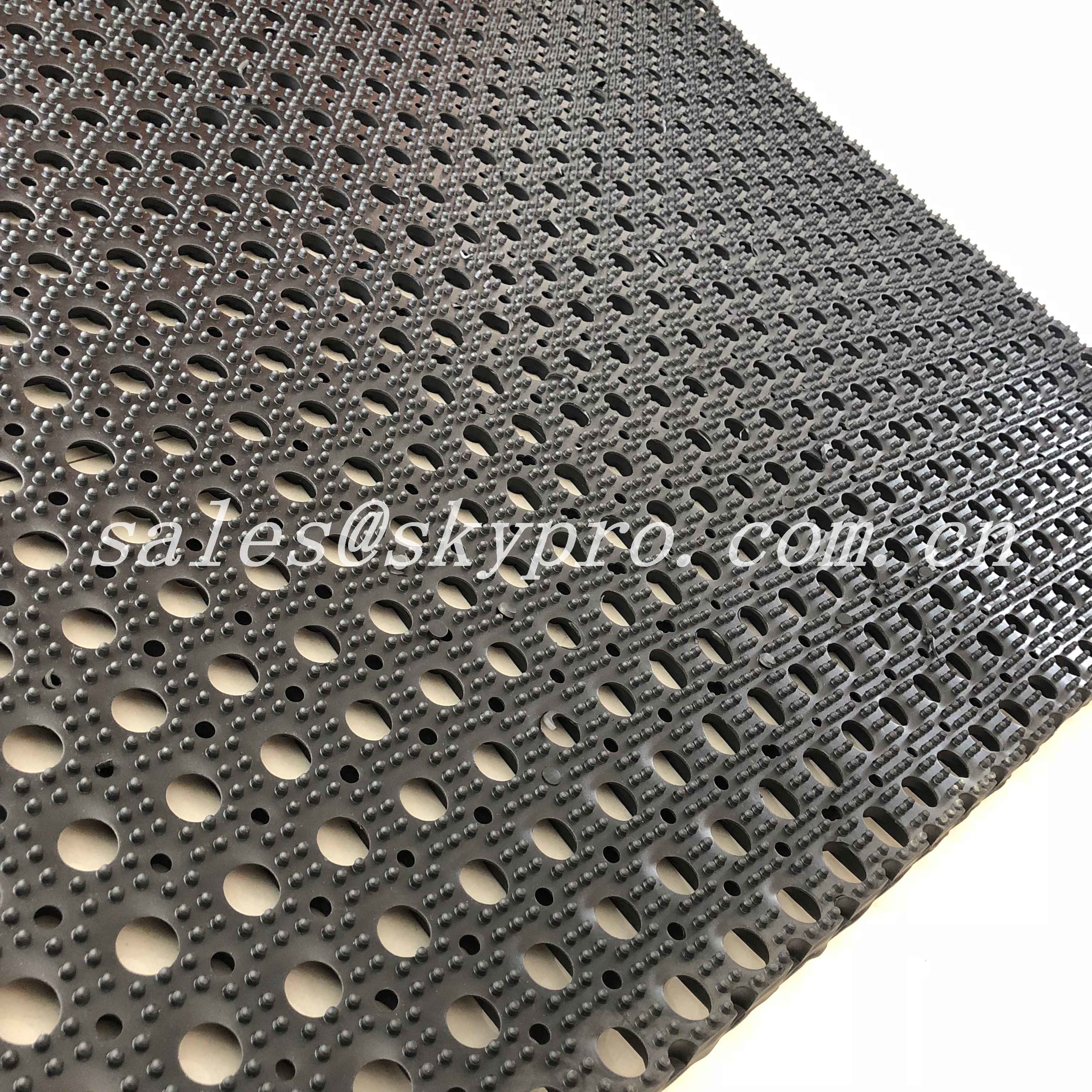 Black Hole Type Hydrophobic Rubber Mats For Kitchen Workshop
