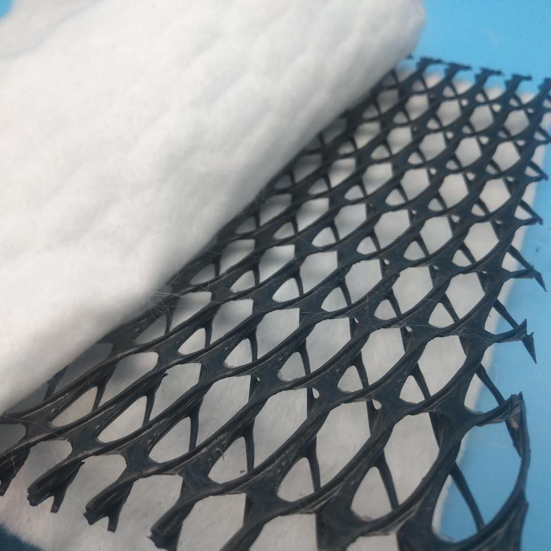 Composite Geonet for Drainage Considerable Thickness and Good Water Permeability