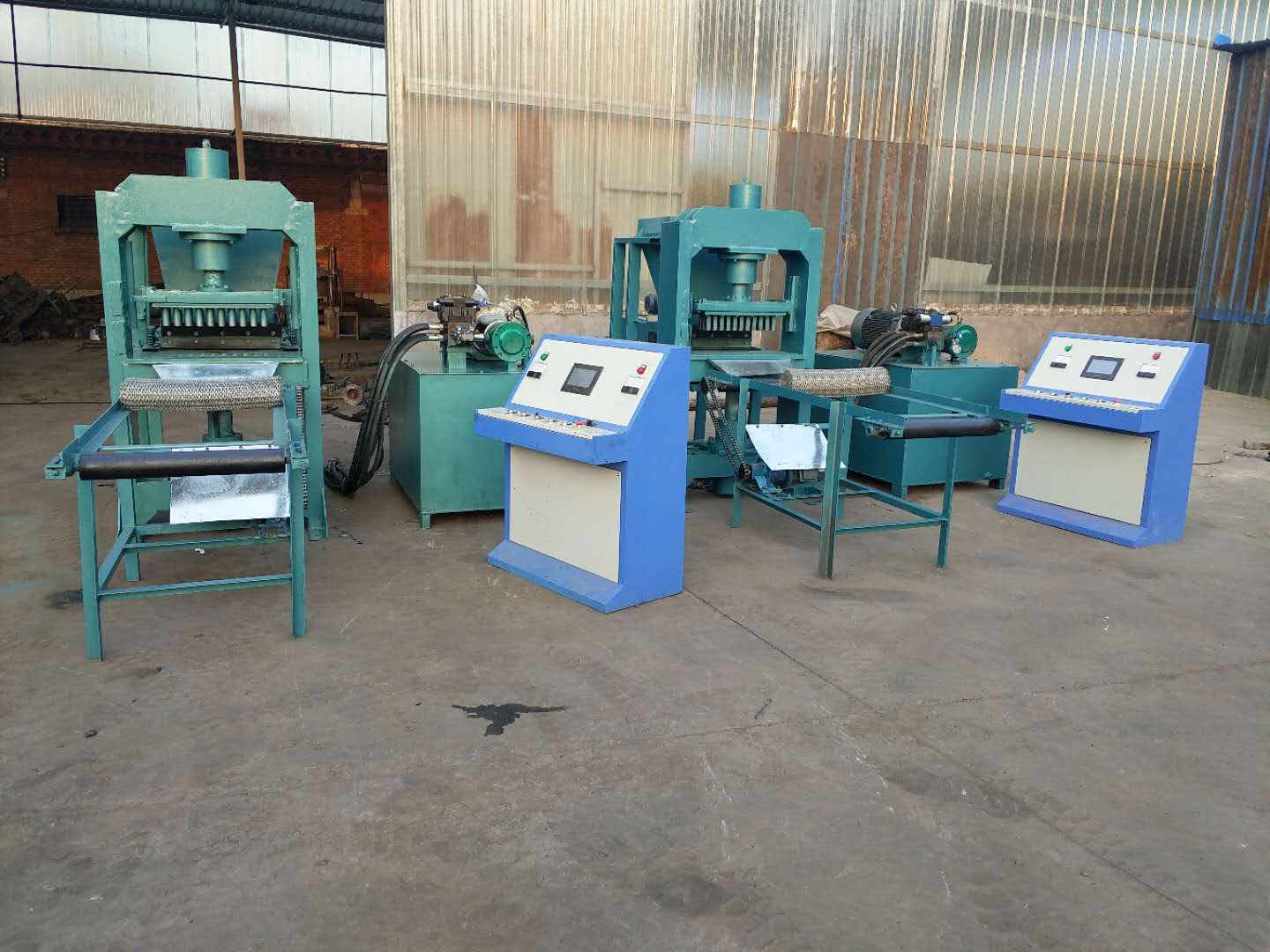 50mm 11kw PLC Smoke Free Charcoal Briquette Machine