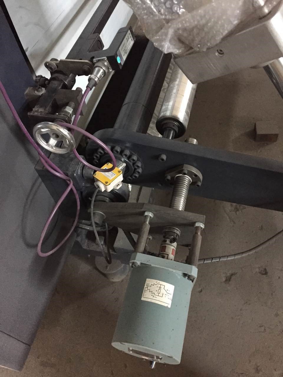 HJ-41400 Flexographic Printing Machine 1400mm 280-1200mm Length Of Printing