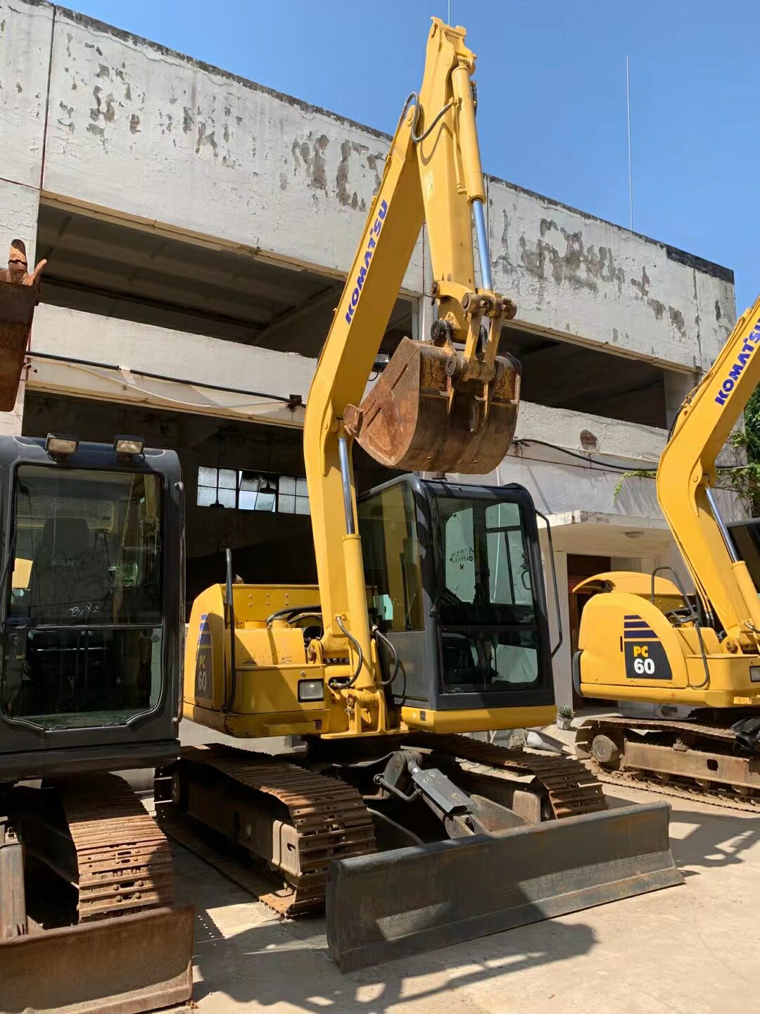 0.37m3 Second Hand Komatsu PC60 8 Excavator With 6000KG Machine Weight