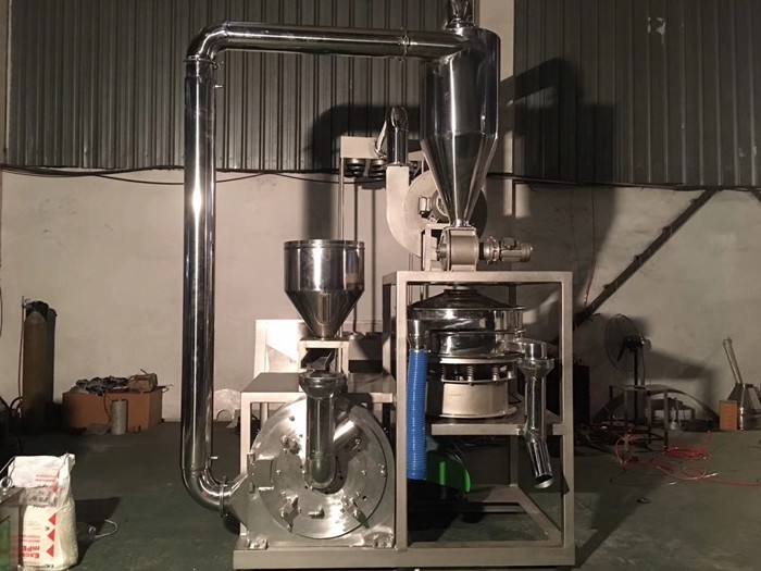 EVA / PET / PVC Pulverizer Machine High Speed Rotation Of Spindle Cutter