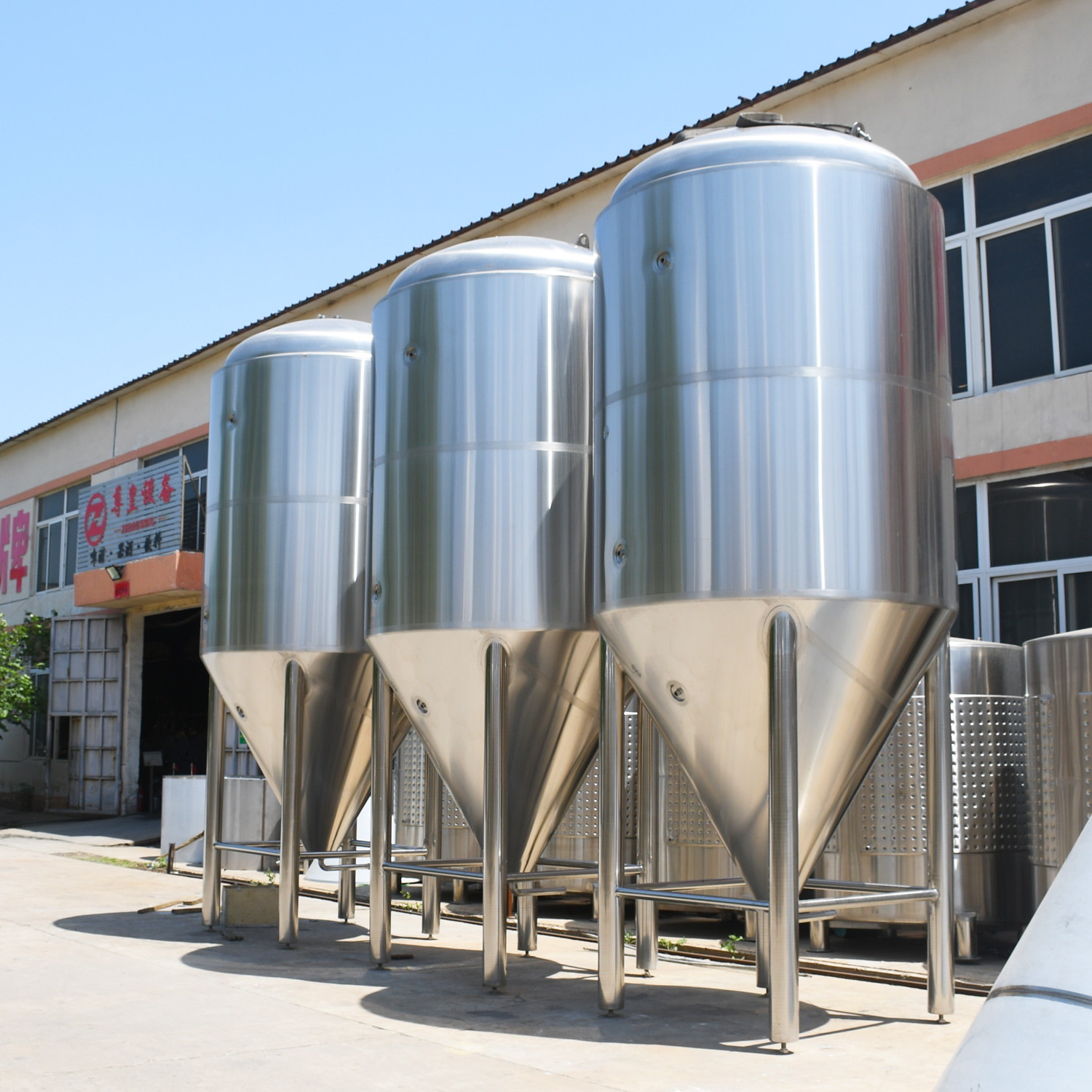 Beer Brewing Equipment Processing And Stainless Steel 2000l