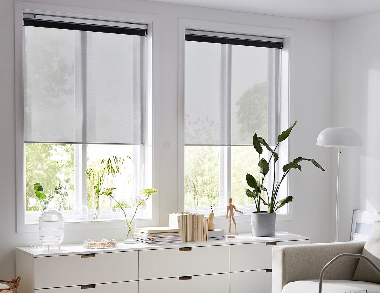 China Factory L10 System Rolling Curtains Flame Retardant 90% Openings, Lenses