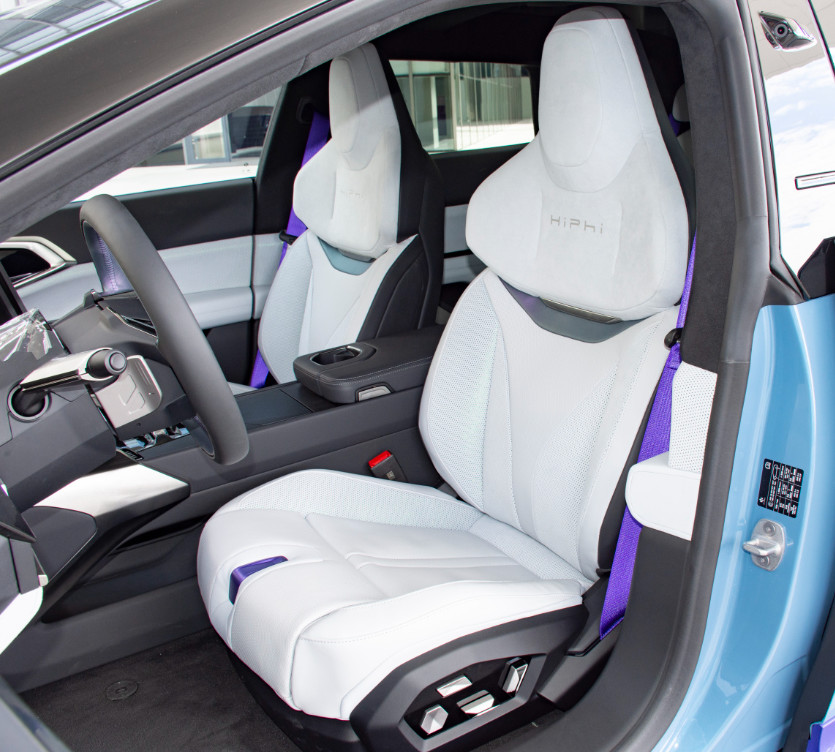 Hiphi Z 2023 4-seater Version New And Used 705KM 4 Door 4 Seats Sedan