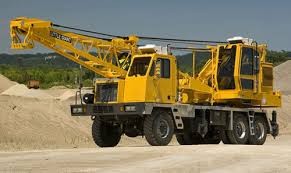Weichai Engine XCMG Brand Truck Crane , Telescope Boom Crane Model XCT35 Max.Loading , Operating Weight 35t 213KW