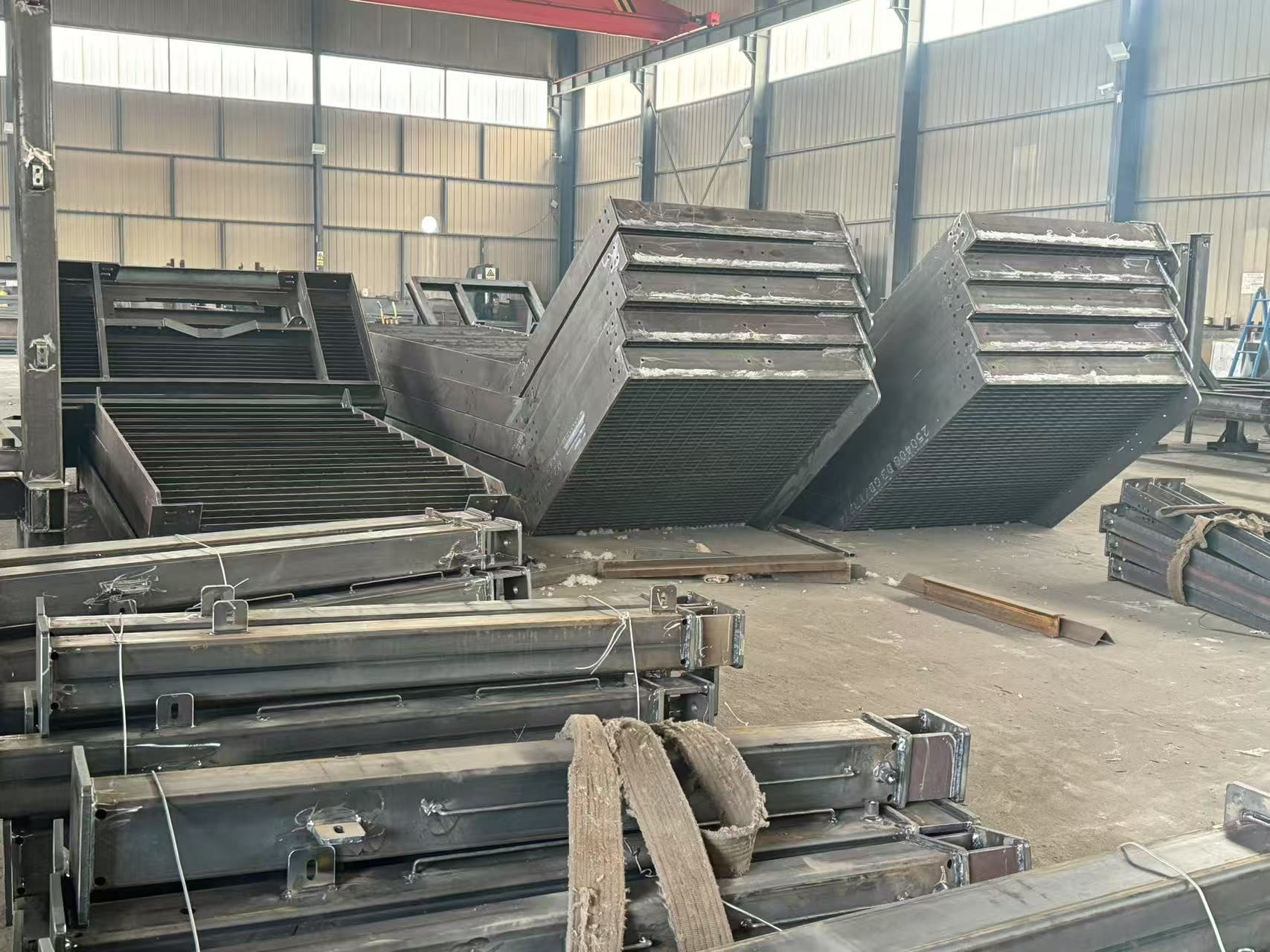 Flexible Non Slip Durable Corrosion Resistant Steel Outdoor Ladder Factory Customized Production