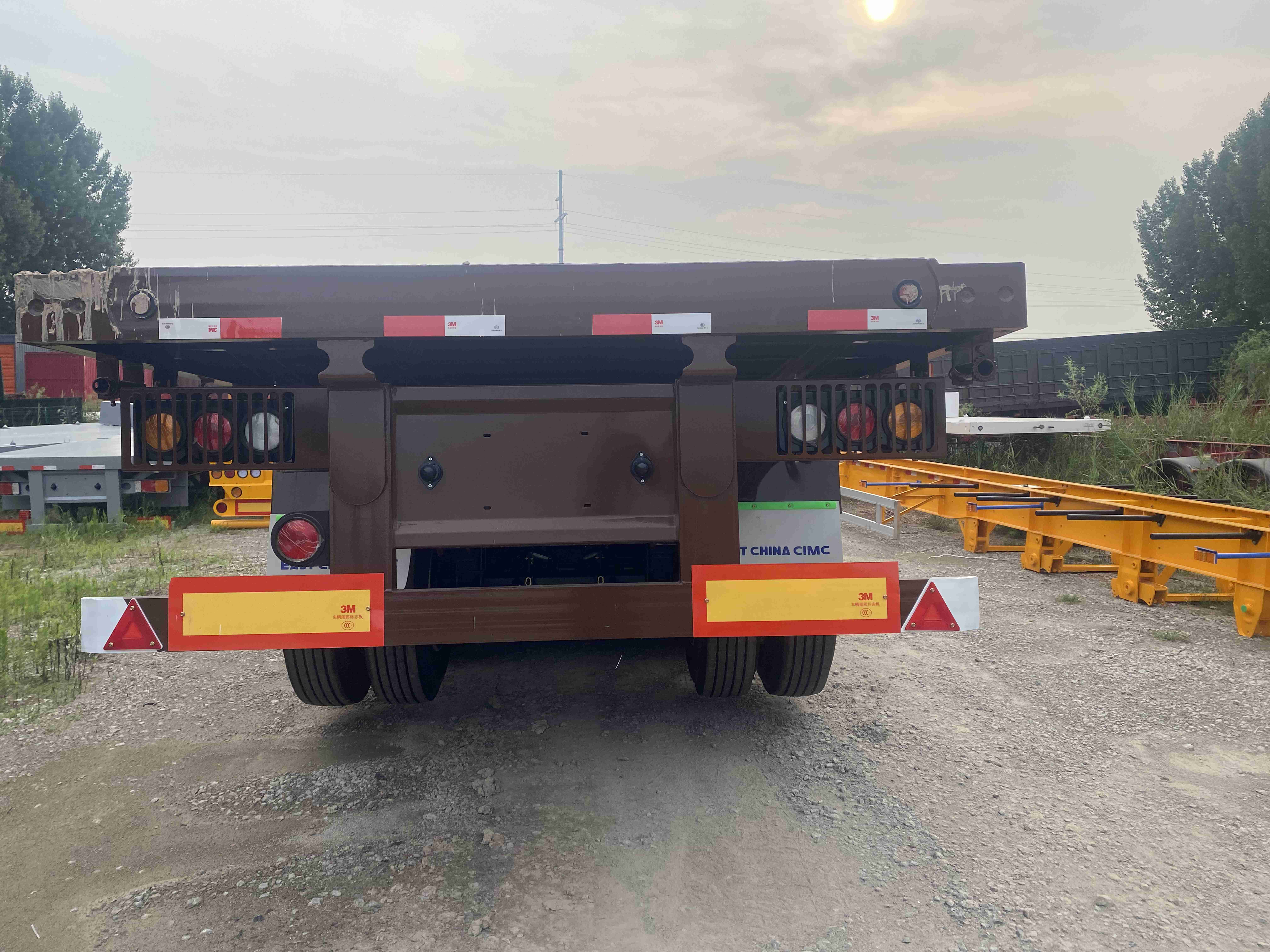 Transport Container Flatbed Semi-trailer 4-axle 100 Ton Flatbed Truck Trailer Wholesale Customization