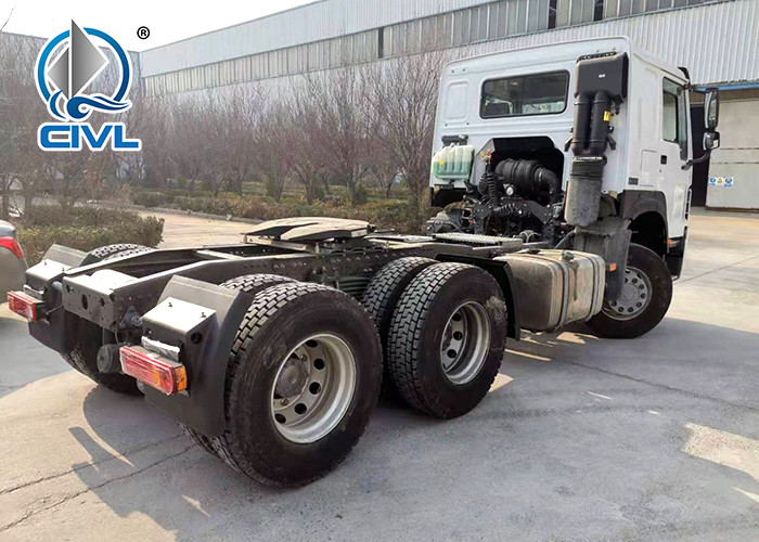 Sinotruk Howo Tractor Truck EURO2-5 Engine D12.42 336-420HP / 6x4 Electric Tow Trucks