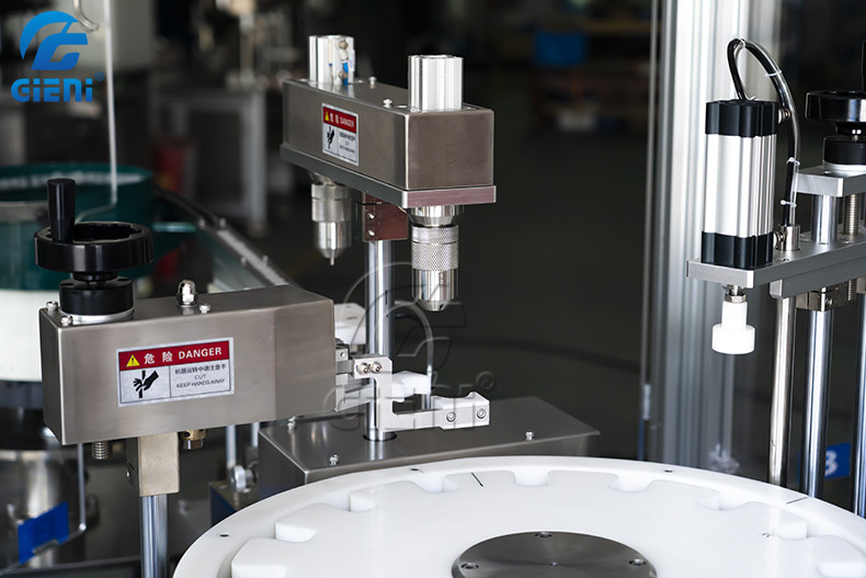 Cosmetic Bottle High Speed Wiper Pressing Machine