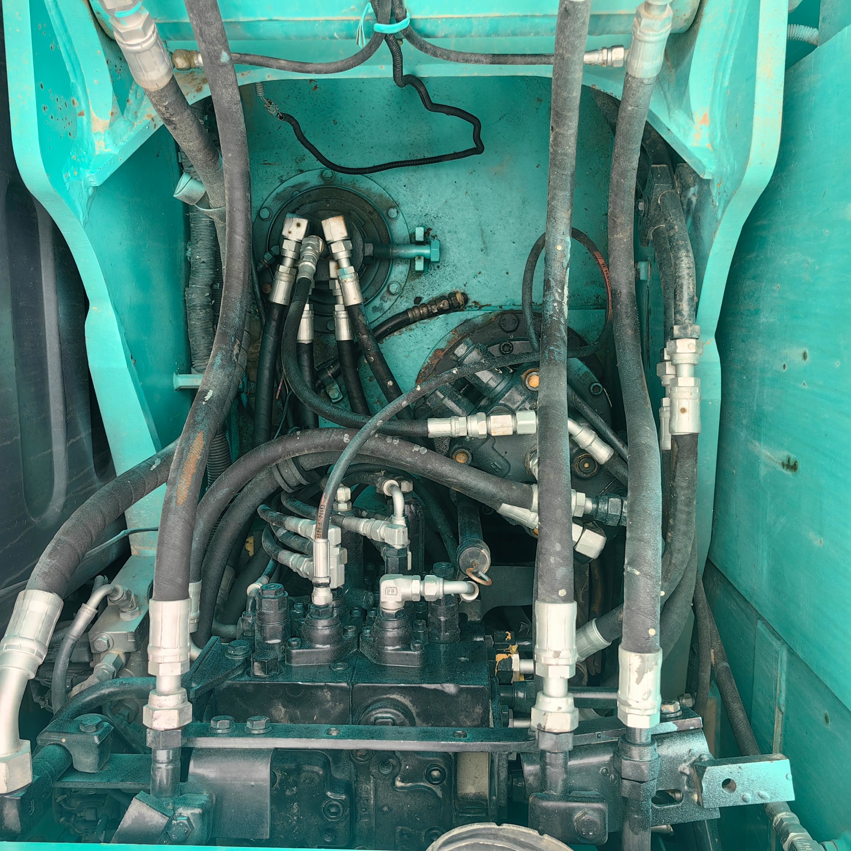 Original Japan Brand Used Kobelco SK130 Excavators 13 Ton Medium Secondhand Digger