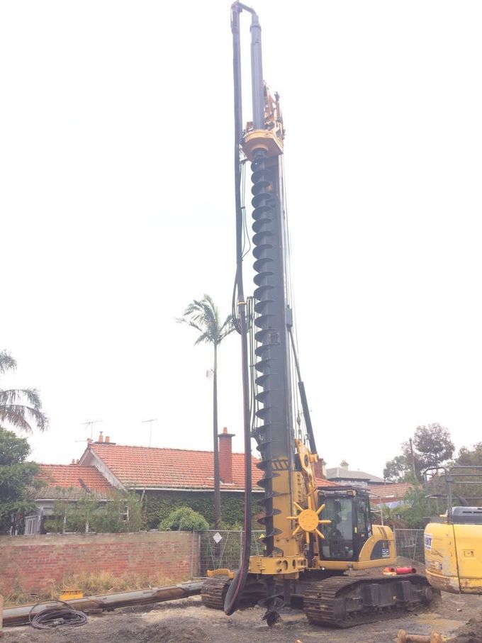 KR125M CFA Hydraulic Rotary Piling Rig Machine With 60 KN Pull 60 M/Min Speed Auxiliary Winch Line Max. Diameter 700 Mm