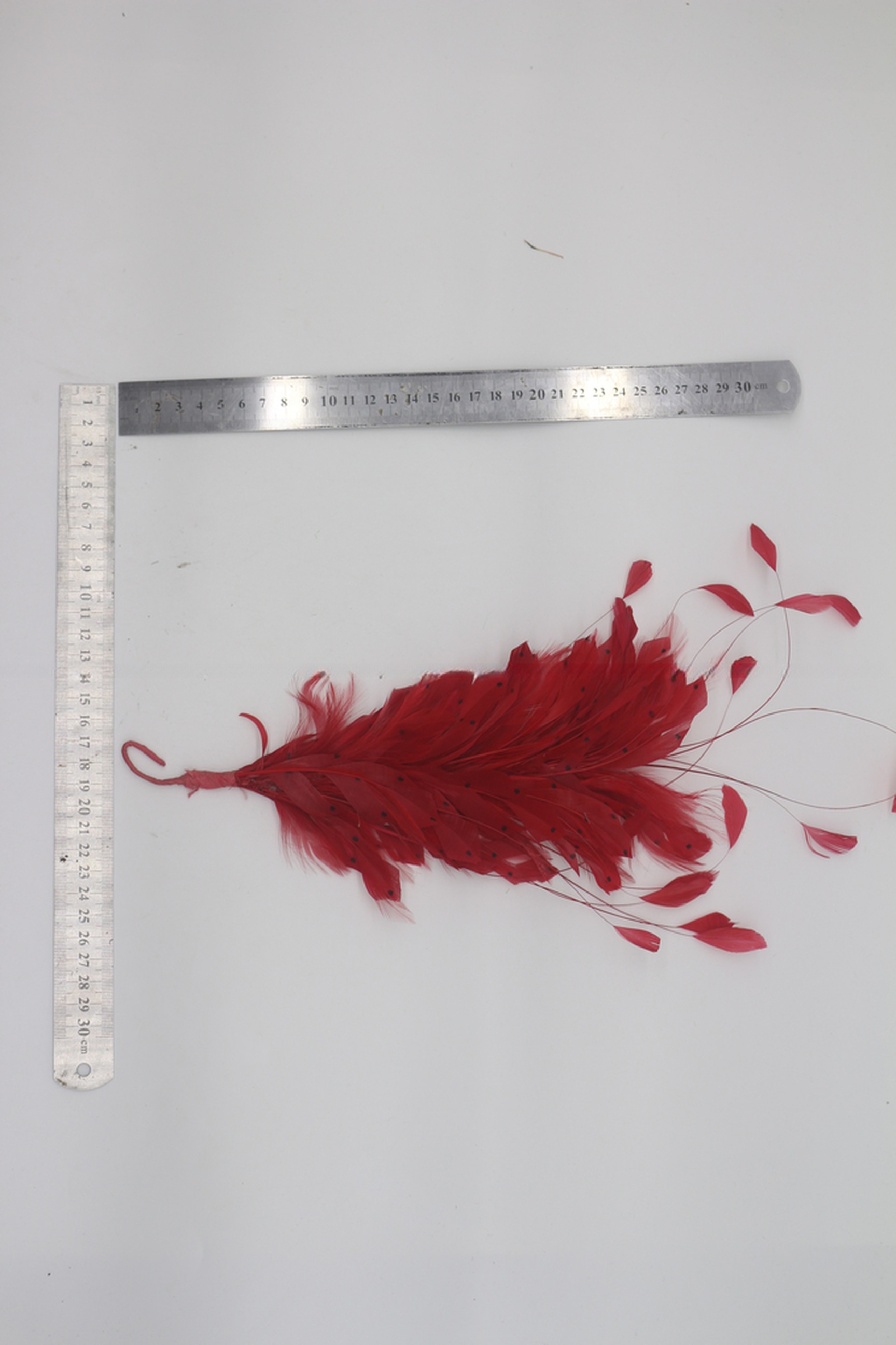 Wedding Occasion Goose Feather and Coque Feather Flower Mount with Wire Accessory