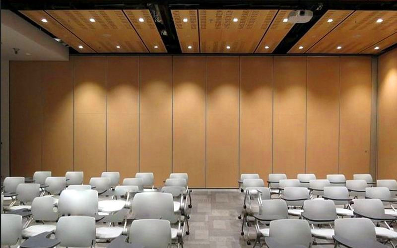 Wooden Soundproof Folding Office Partition Walls Singapore / Movable Partition Wall Systems