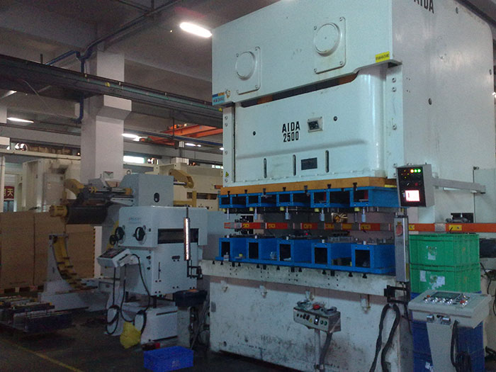 punch presses