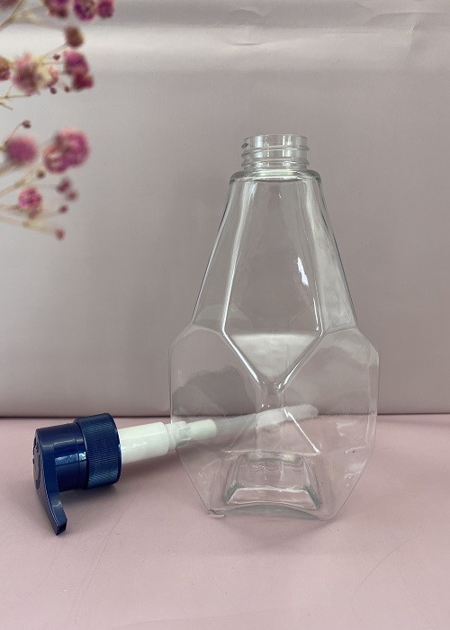 100ML Travel Kit Container for Toiletries with Trigger Spayers, Travel Size Bottle Portable Empty Dispenser for Travelin
