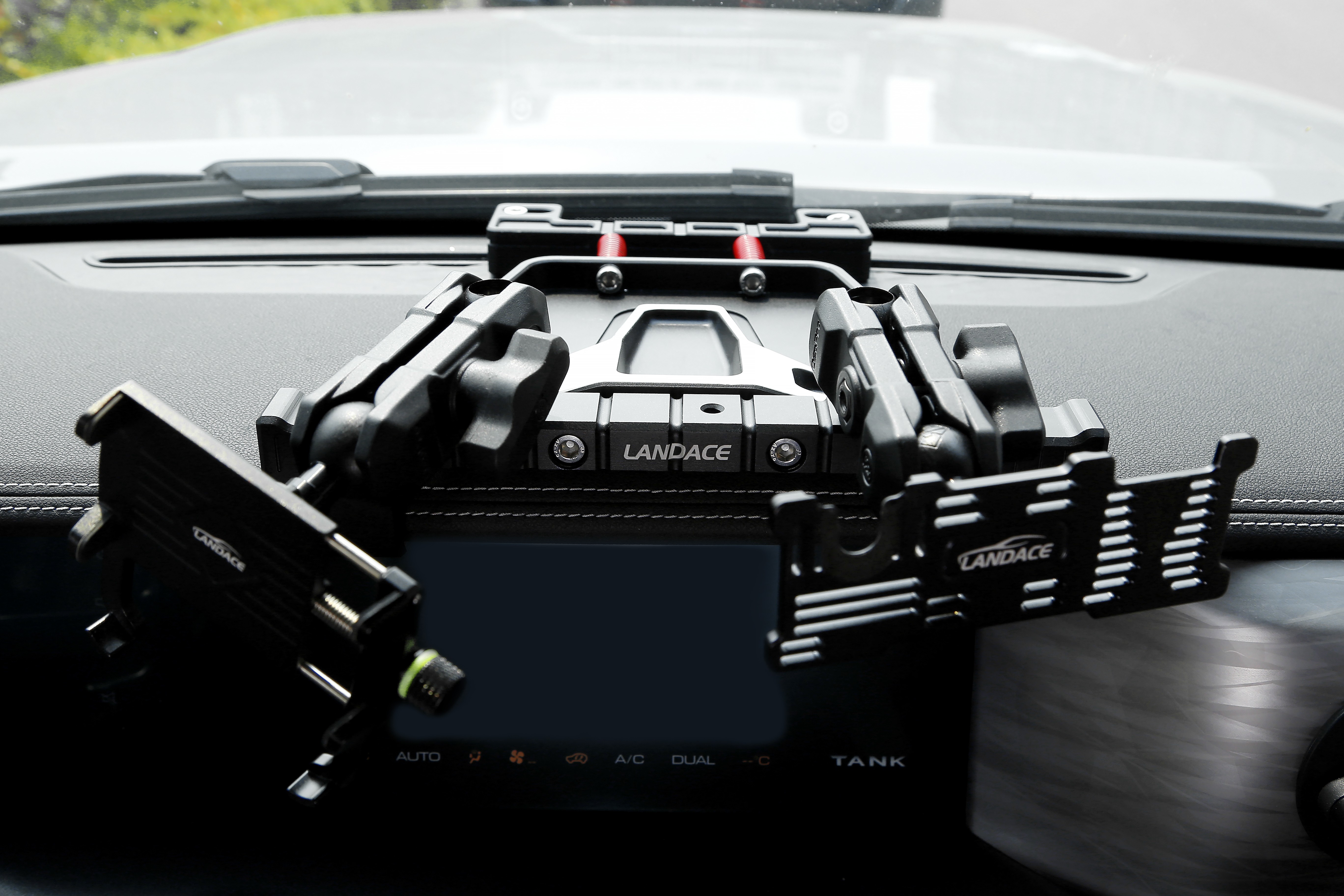 JEEP Wrangler JL Aluminum Alloy Center Console Bracket Mobile Phone Holder for Tank 300