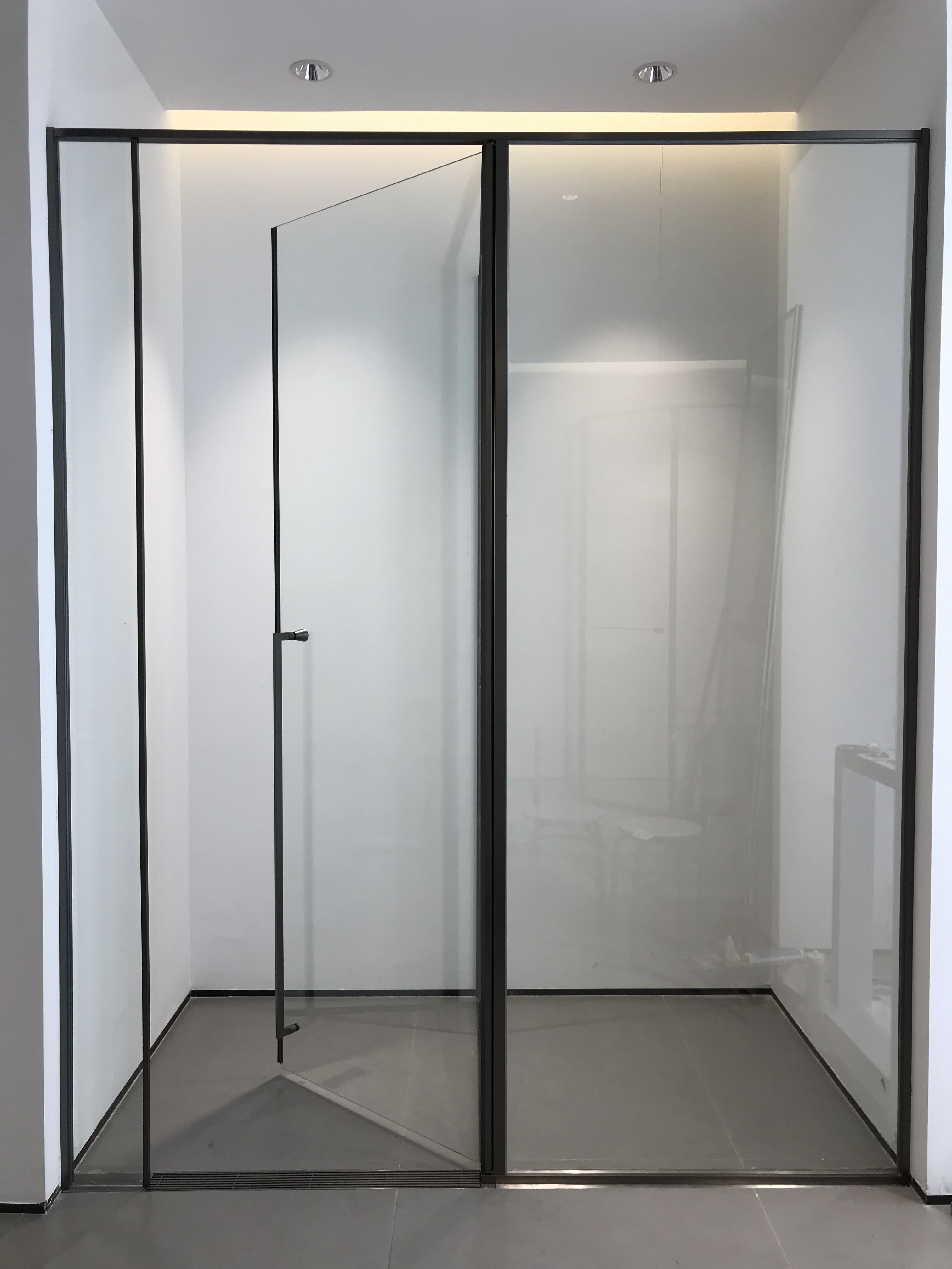 SUS304 Stainless Steel Bathroom Glass Shower Screen Profile Anti Corrosion