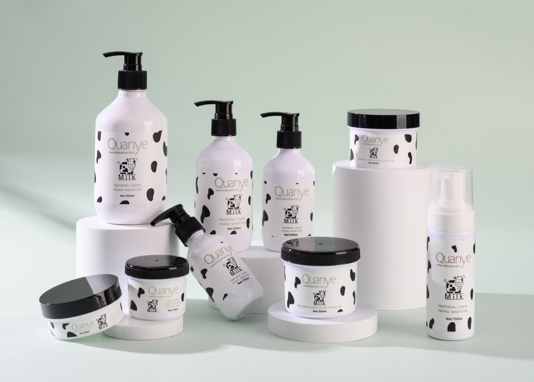 Milk Body Wash Bottles 200ml 300ml With Lotion Pump Round Shape Container