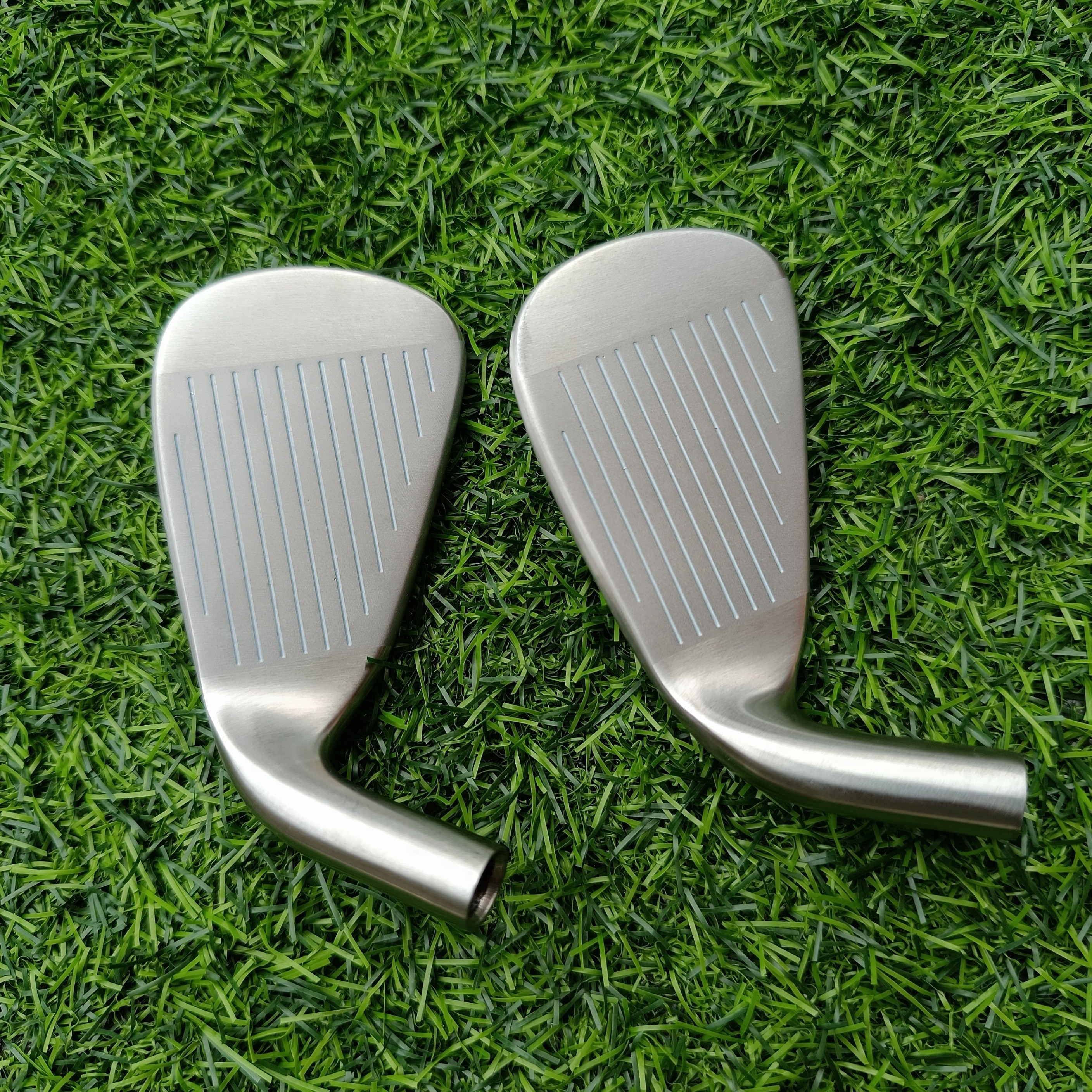 stainless golf iron , golf iron , golf irons , golf head , iron head