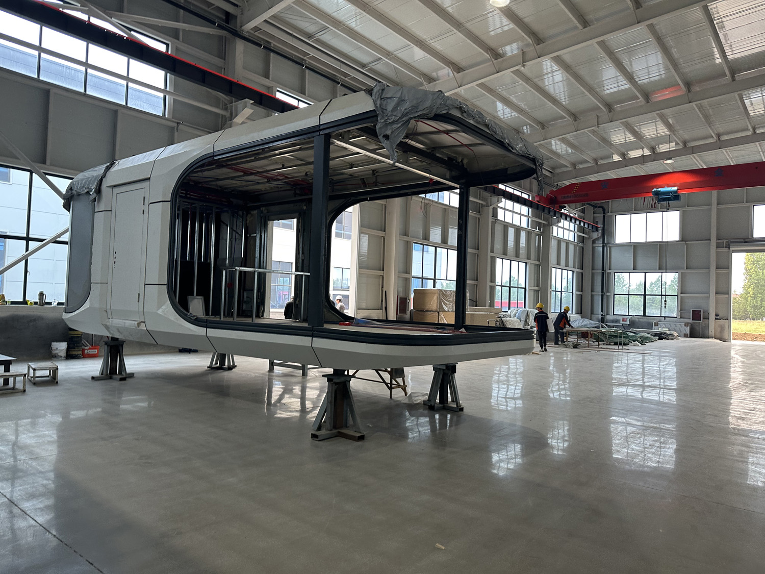 Mobile Container Hotel Prefabricated Capsule House For Touring Online Technical Support
