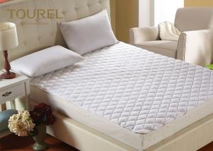 Waterproof Hypoallergenic Bed Cover Super Soft  Mattress Pad