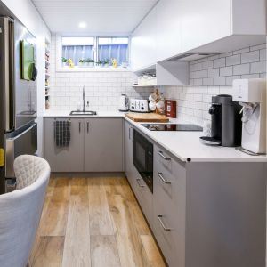 Modern Style Matt Finish Melamine Kitchen Cabinet For Apartment