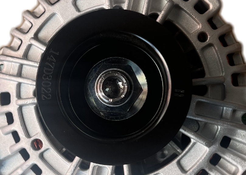 OE 3701-02195 AVi168SP3003 Yutong Parts Suitable For Yutong Jinlong Bus Generator