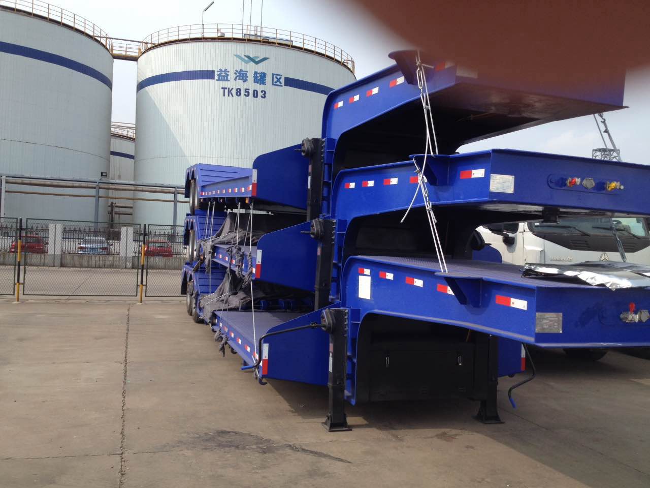 Hydraulic Multi Axle 35-100 Ton Bulk Cargo Carrier Lowboy Trailer Within Your Budget