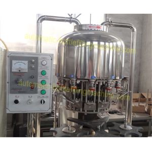 Small Capacity Automatic Bottle Filling Machine 250 - 2000ml 2000BPH Water