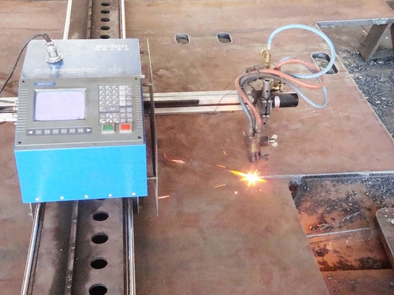 Automatic mini Metal Flame Cutter CNC Plasma Portable Cutting Machine 1500*3000mm