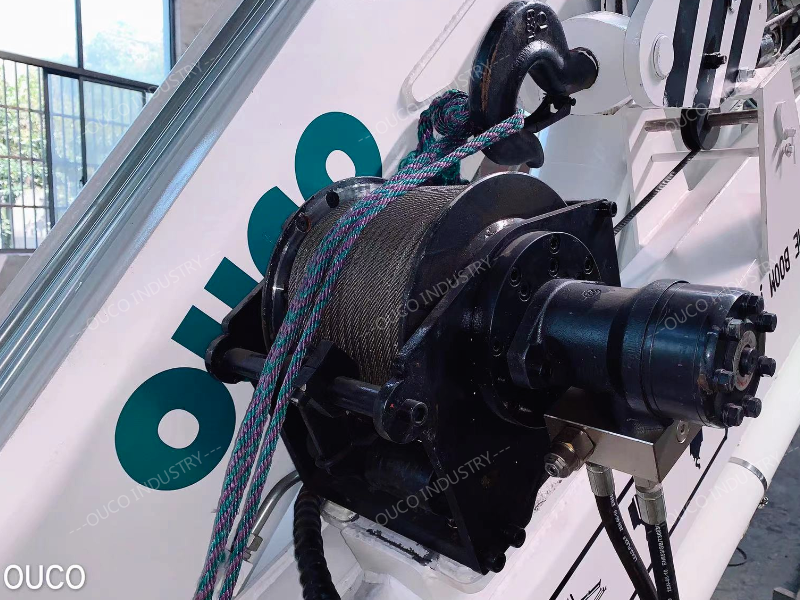 folding and telescopic boom crane lifting winch