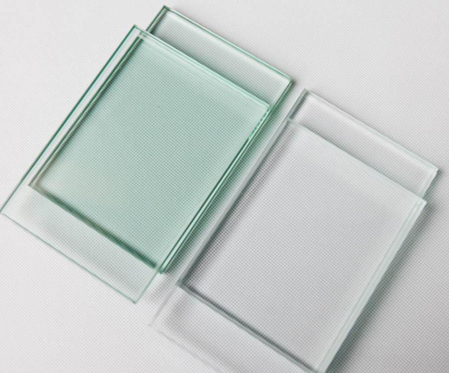 Ultra Clear Glass in Color Consistency for Windows, Doors and Building.
