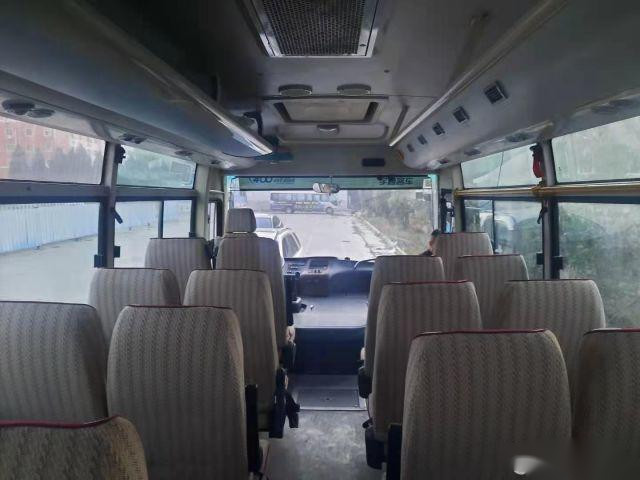 Yutong Brand ZK6792D 35 Seats Euro III Front Engine Yuchai 160kw Left Steering Nude Packing