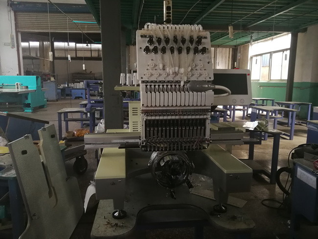 Single Head 15 Needles Embroidery Machine For Clothing 50 / 60Hz
