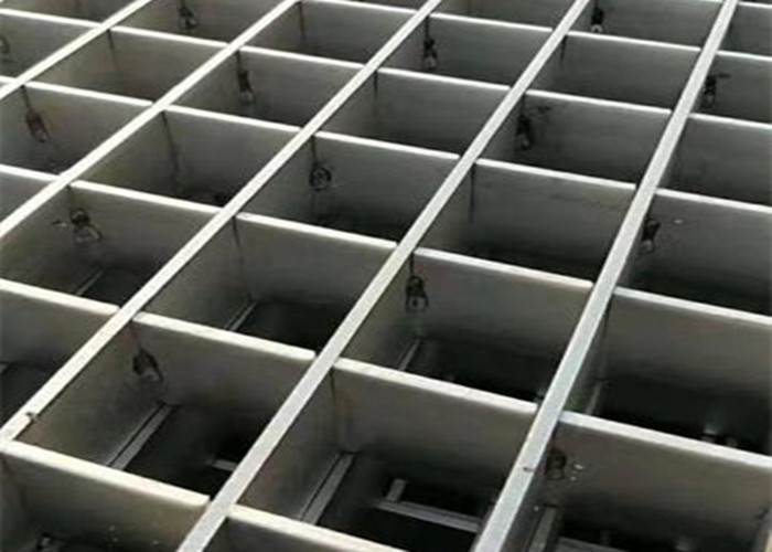 Outdoor Metal Manhole Cover Grating 25*3mm Circular Galvanised Grate
