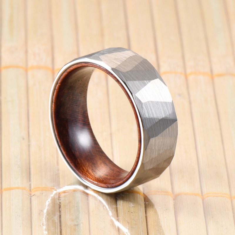 Unisex 8mm Black Rose Wood Inlay Tungsten Ring Classic Faceted Wedding Band for Men Jewelry Main Material Tungsten