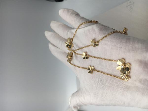 18k Yellow Gold Necklace With Round Diamonds , 9 Flowers Van Cleef Frivole